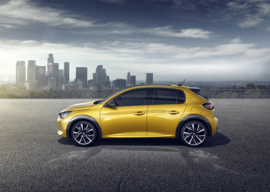 Peugeot 208 GT-Line 2019 года  (WW) (фото 8 из 56)